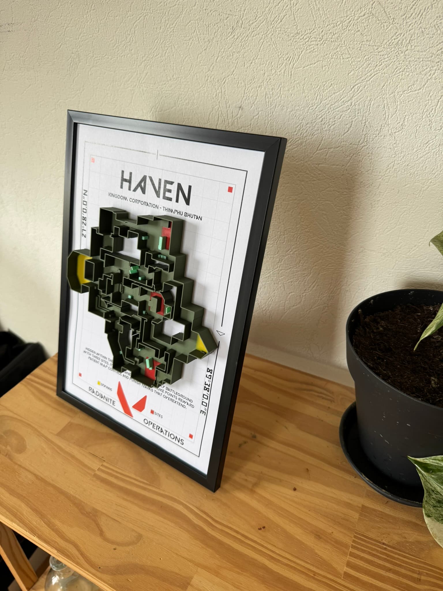 Détail d'un motif floral en relief v2